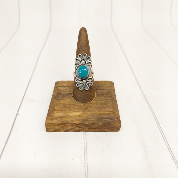 Turquoise Ring - Picture 2 of 9